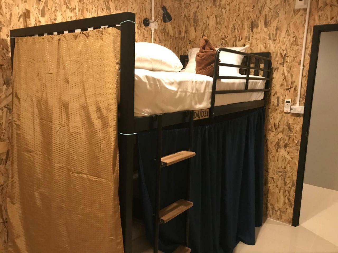 Baan Wararin Hostel Патая Екстериор снимка
